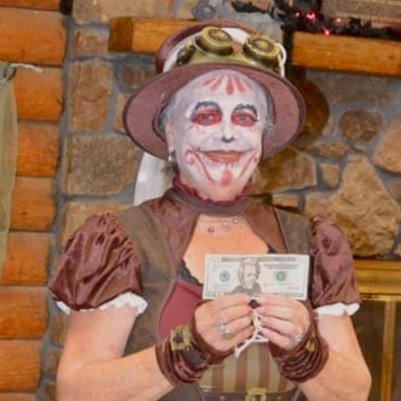 Steampunk Costume - Picture 4 of 4